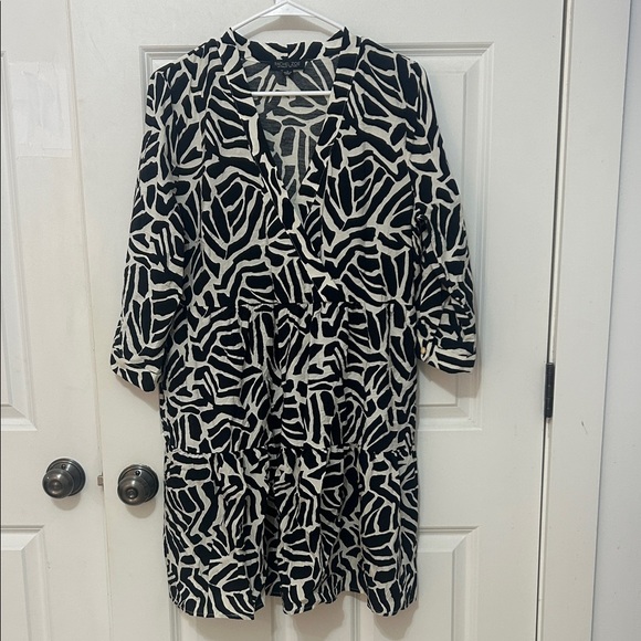 Rachel Zoe Dresses & Skirts - Rachel Zoe Zebra Patterned Dress size large black white baby doll dress